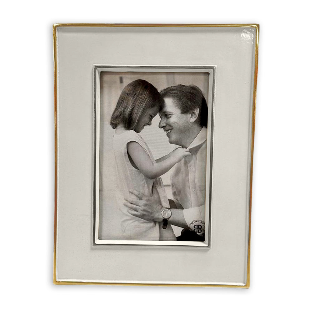 Beatriz Ball FRAME Encanto Jason 4x6 – Cream
