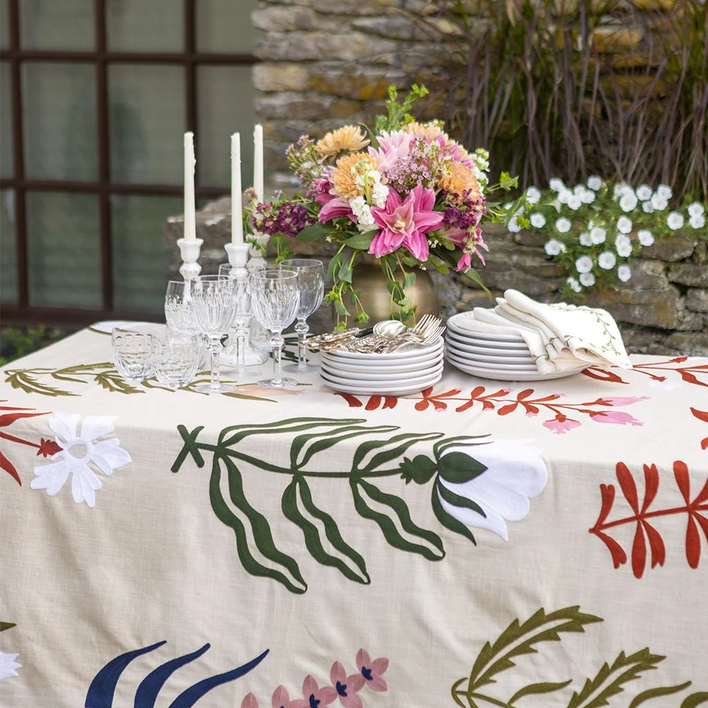 Penelope Floral Tablecloth, 60x90