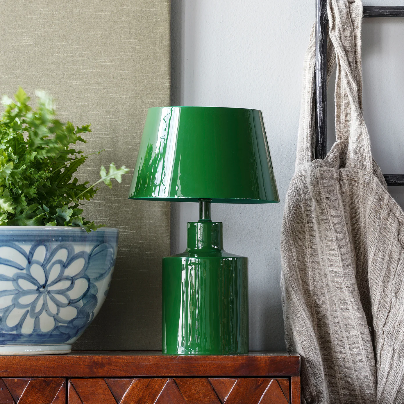 Emerald Table Lamp 10x16