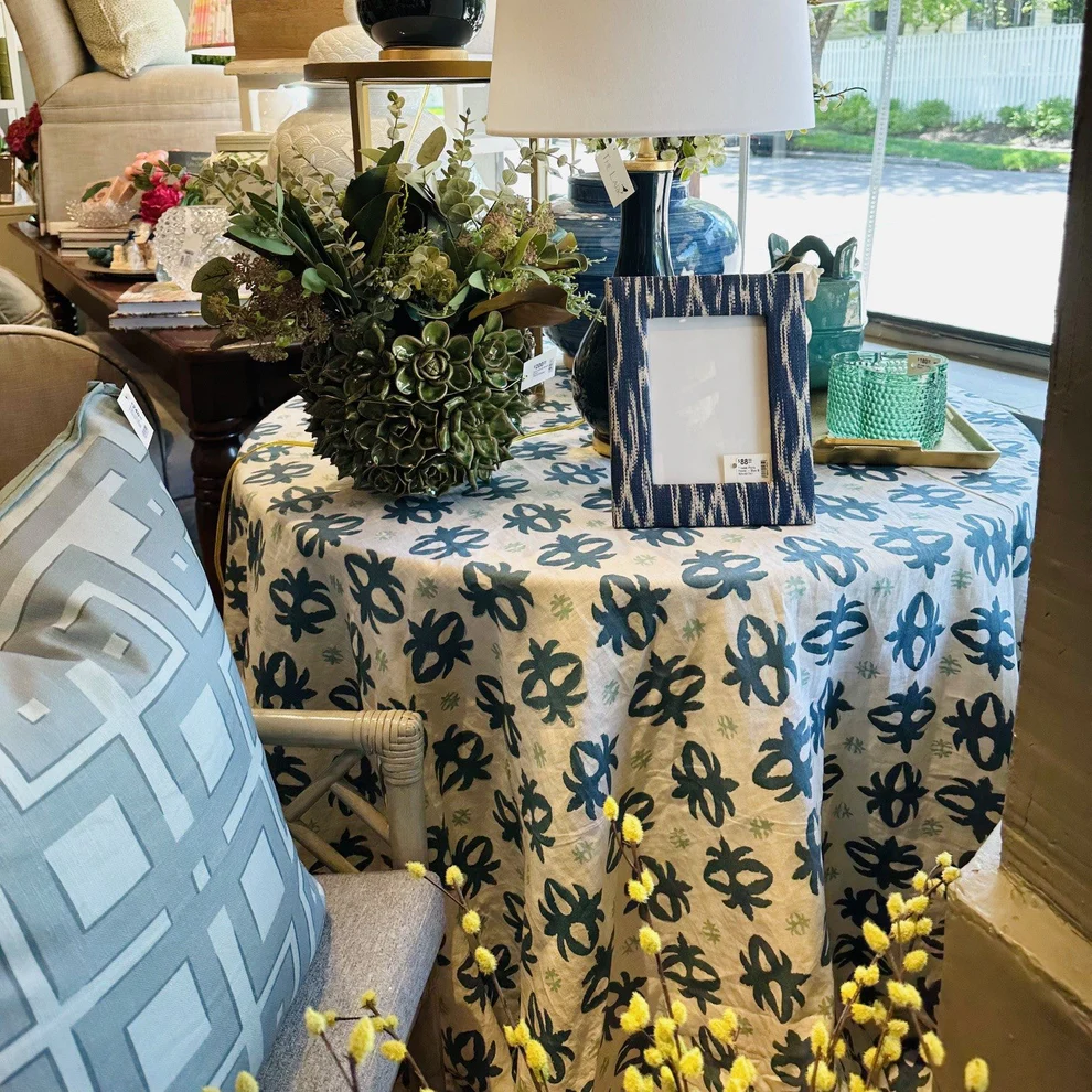 Rectangle Tablecloth Prytania Coblat 70 x120
(Photo Showing Round Version-Registered for Rectangle)