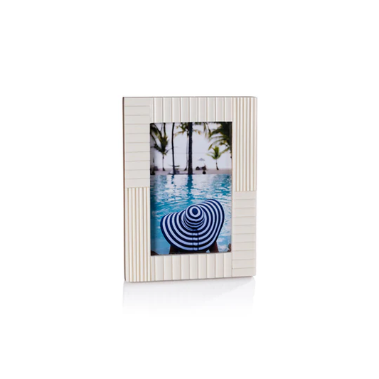 Sóller Ribbed Resin Ivory Photo Frame - 4x6