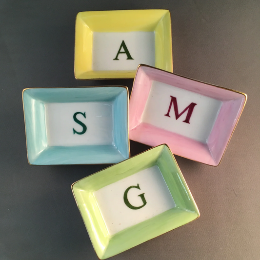 R~ Porcelain Initial Tray 2x3
