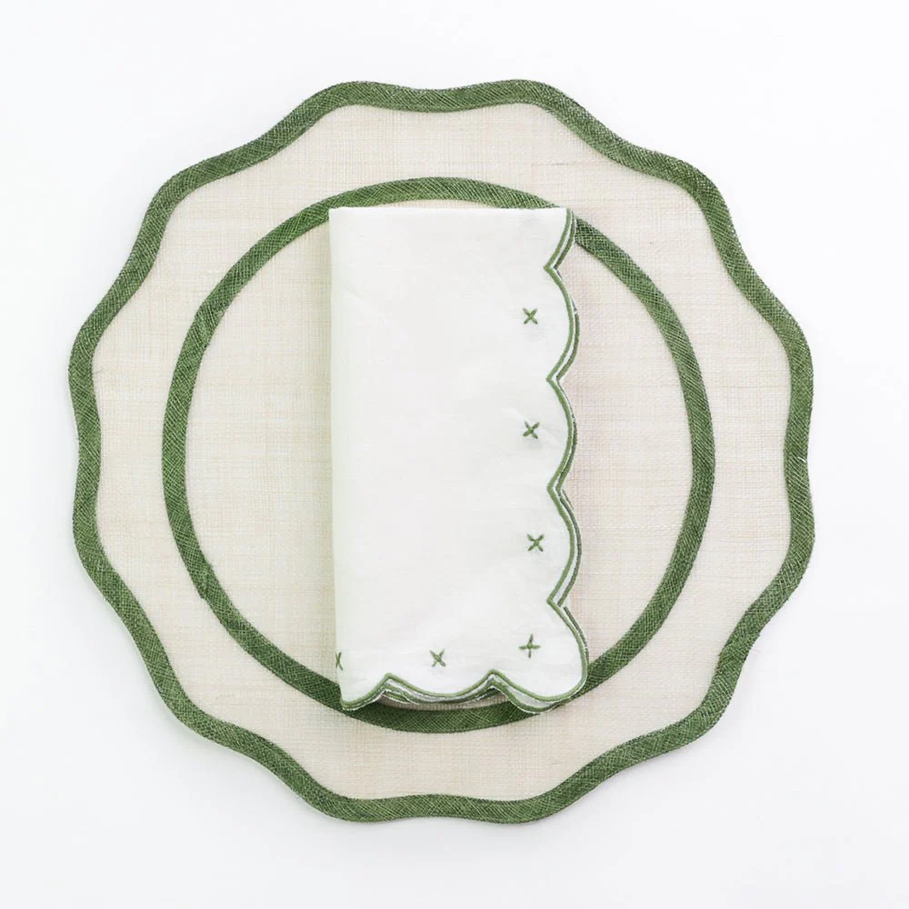 Scalloped Knot Green Embroidered Linen Napkin
