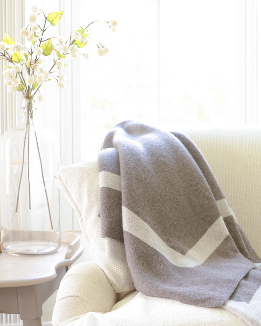Cashmere Homestead Knit Throw - Ash & White